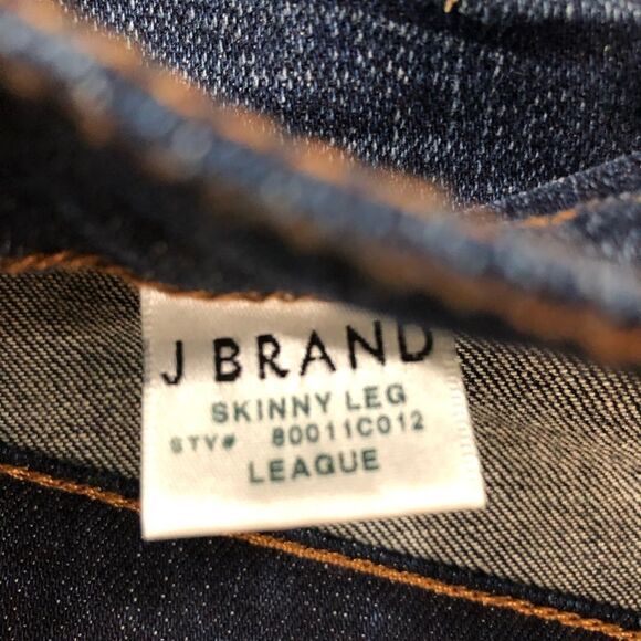 J Brand Skinny Leg Dark Wash Jeans Size 26 - Picture 8 of 8